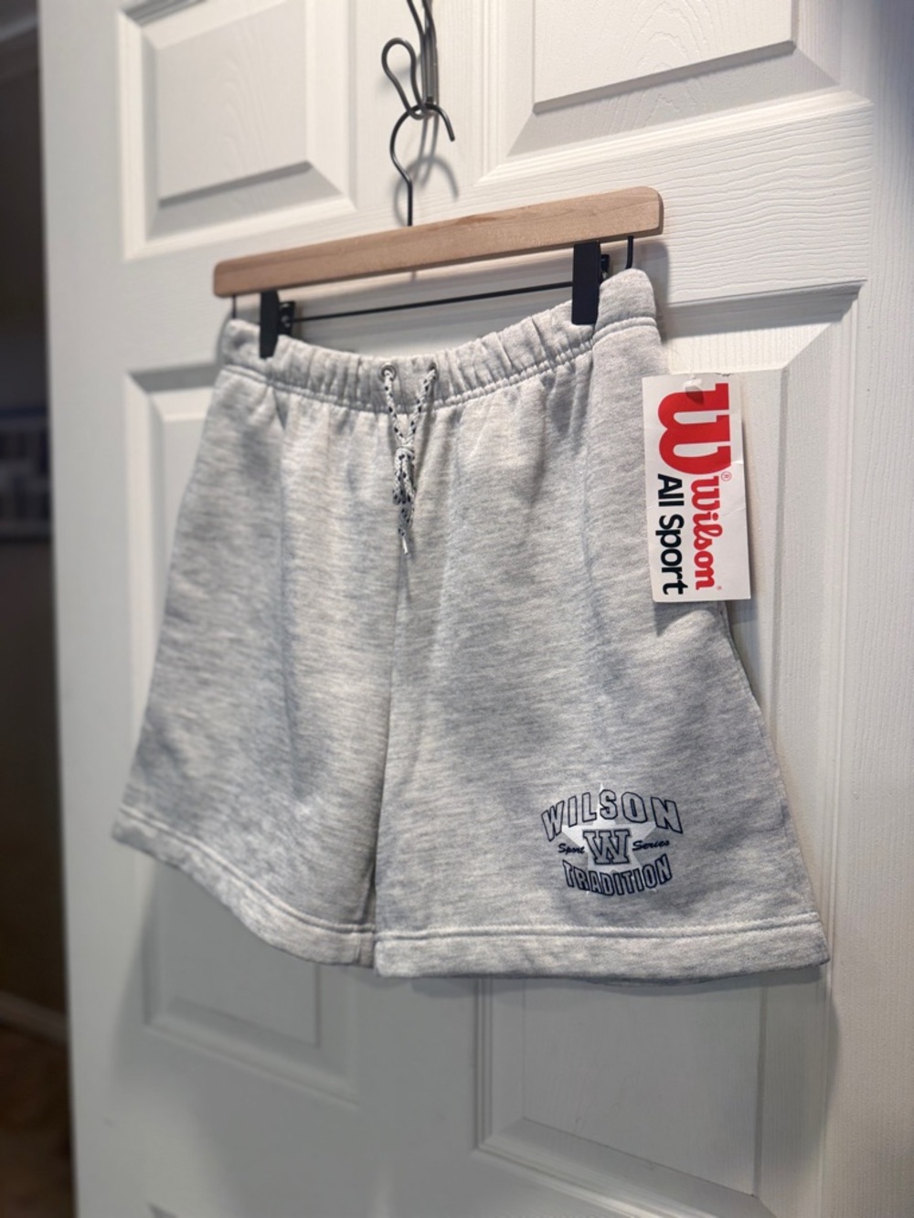 Wilson All Sport Shorts NWT Gray Small Men’s Athletic Sweat Shorts - Picture 3 of 7